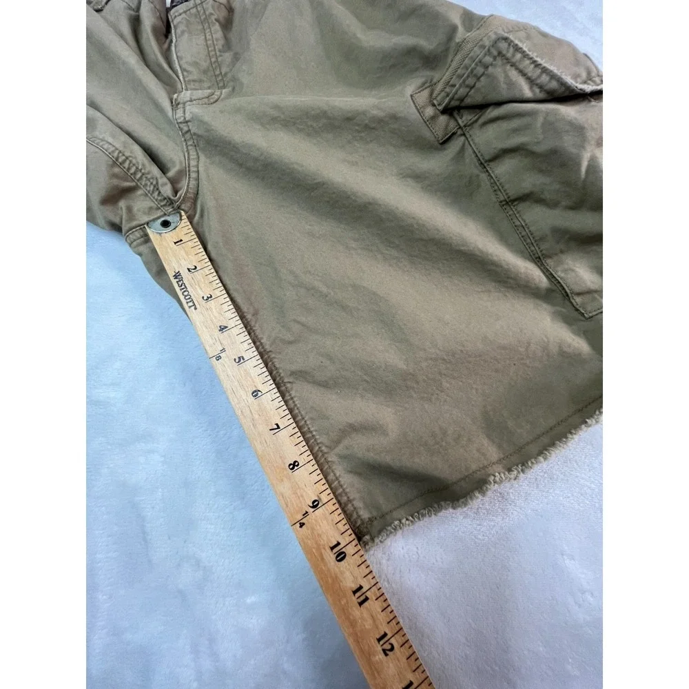 VTG OLD NAVY Mens 34 Shorts Khaki Tan Cargo Pocket Raw‎ Hem 10